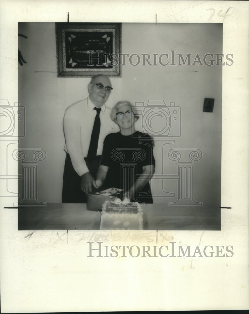 1977 Press Photo Mr. and Mrs. Fleming celebrate 50th Wedding Anniversary - Historic Images