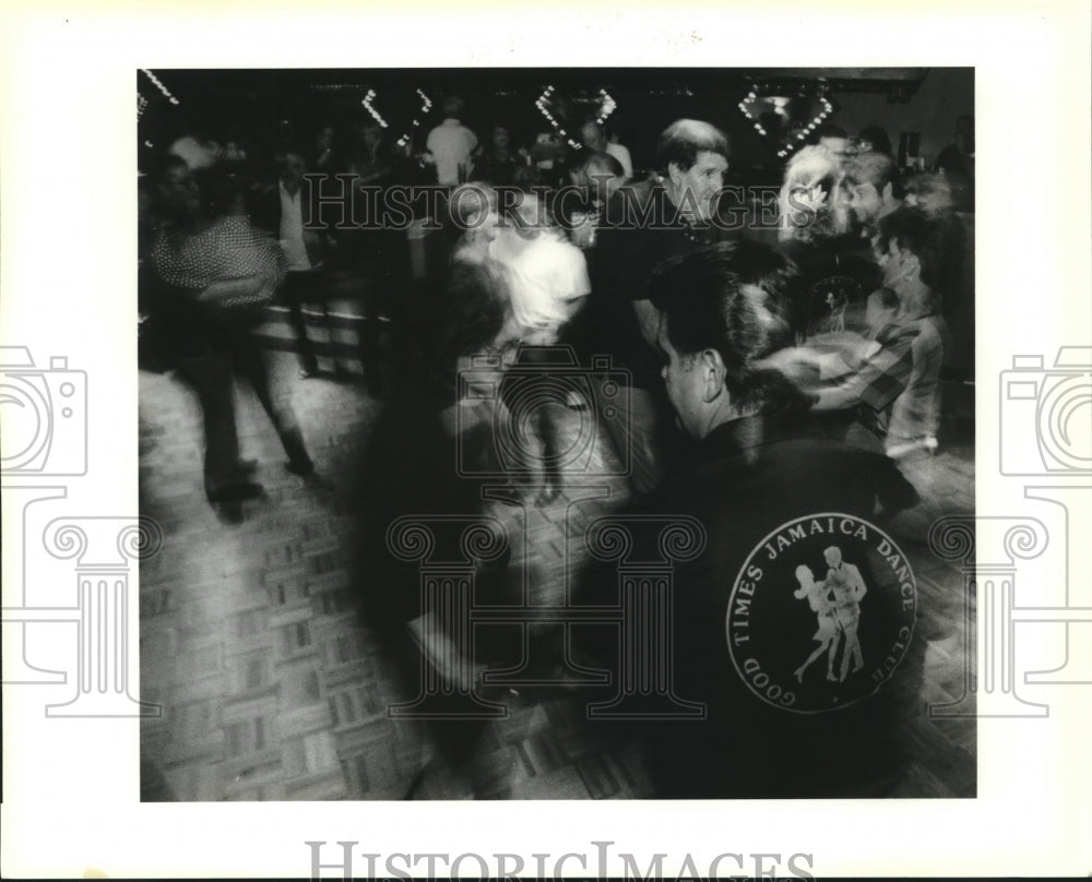 1992 Press Photo Members of the Good Times Jamaica Dance Club at Fat Cat Club- Historic Images