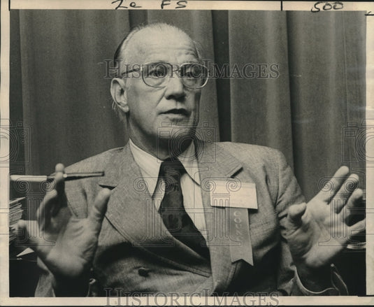 1972 Press Photo American Sociological Pres. Dr. William Good at Marriott Hotel