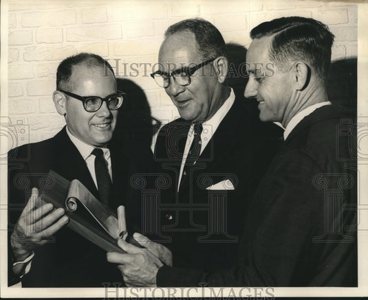 1965 Press Photo Tulane's Association Award in Masson's  - Historic Images