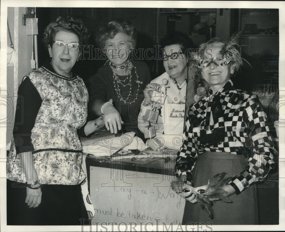 1971 Press Photo Mmes.Eli Gordon, Daniel Solomon, H.H. Rosenberg, Alberta Retif- Historic Images