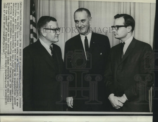 1966 Press Photo President Johnson with two new White House appointees