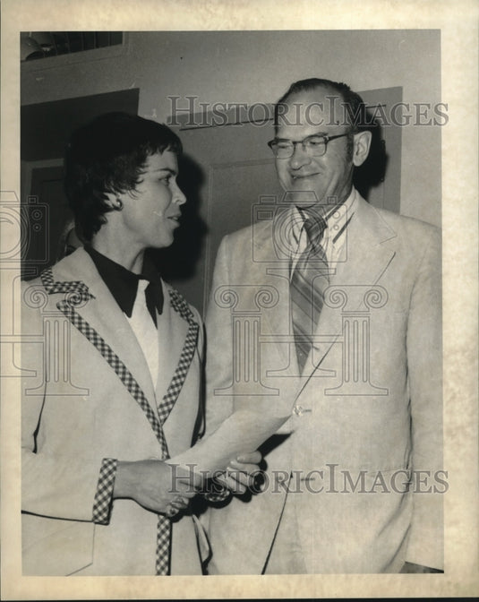 1973 Press Photo Mrs. Nancy Harvey Steorts with Dr. G.E. Goheen - nob20267
