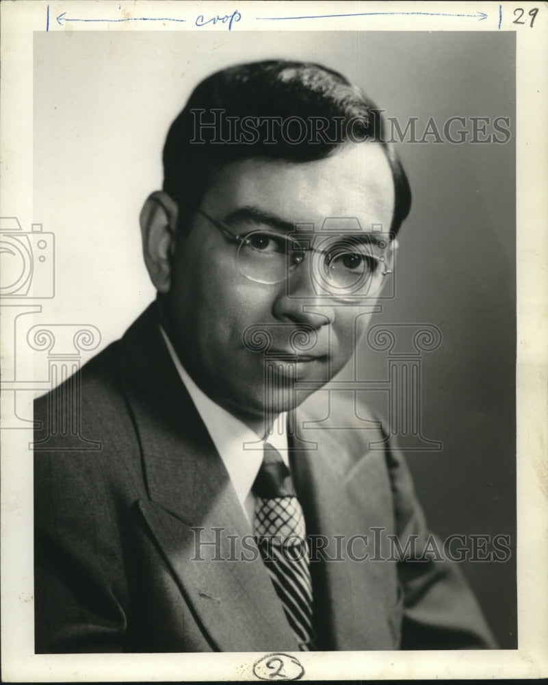 1960 Press Photo Dr. Richard Gonzalez as speaker at Gas Association meeting- Historic Images