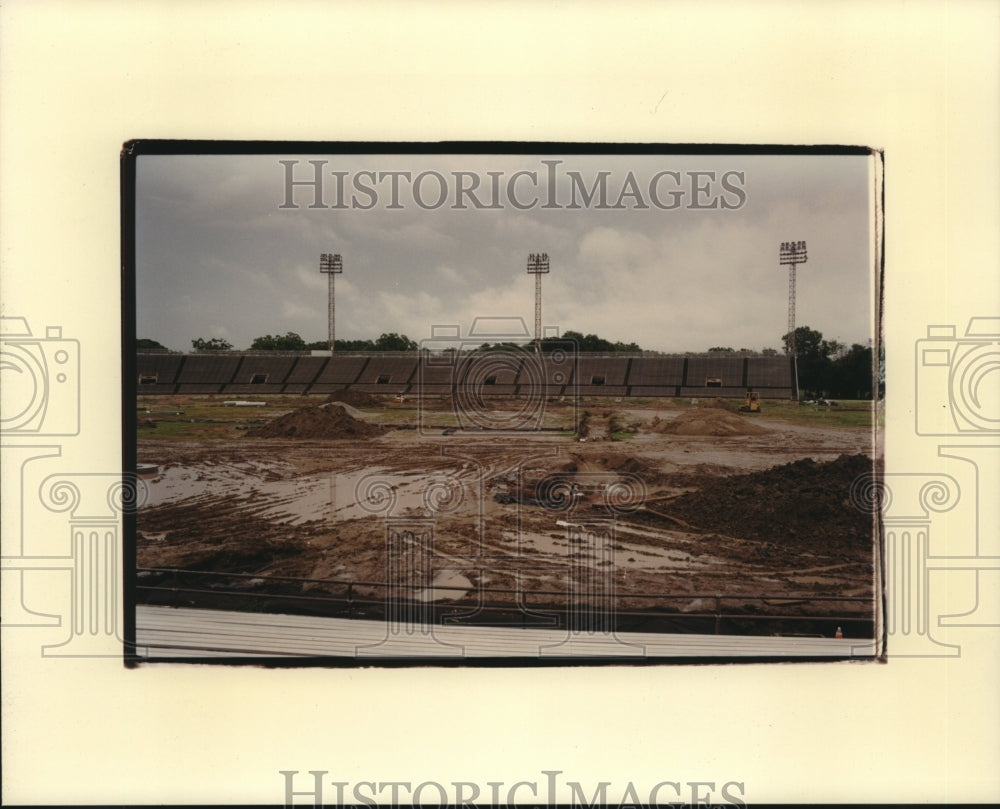 1992 Press Photo Tad Gormley Stadium under construction. - nob20709