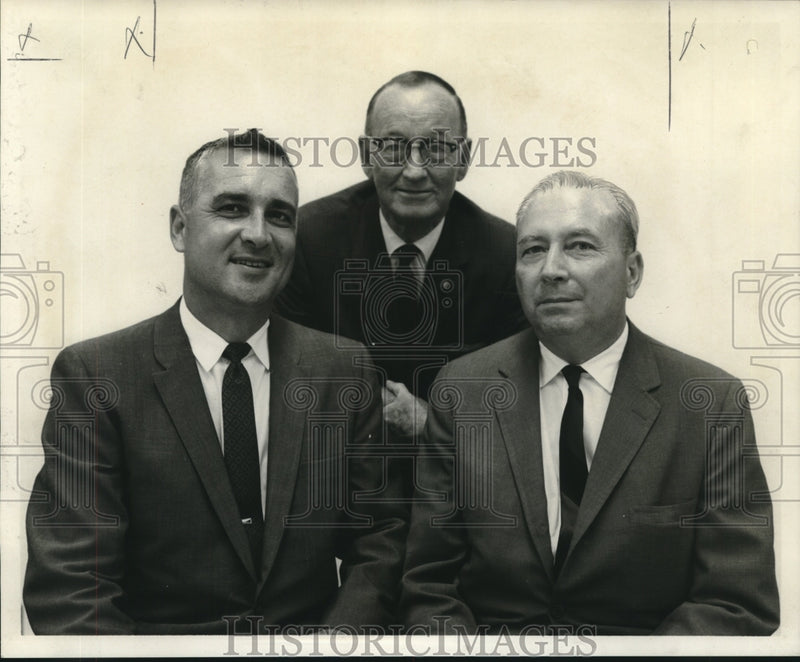 Load image into Gallery viewer, 1968 Press Photo Officers of the Audubon Golf Club - nob21268
