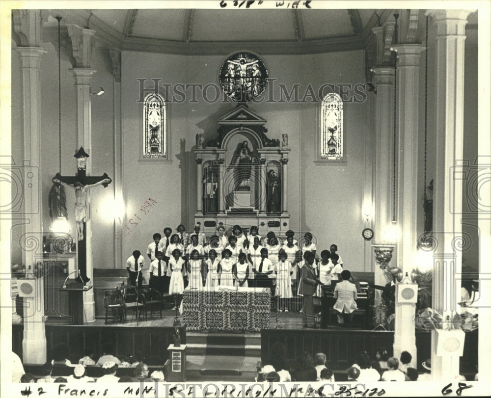 1978 Press Photo Golden Voices choir perming hymns at black Baptist churches- Historic Images