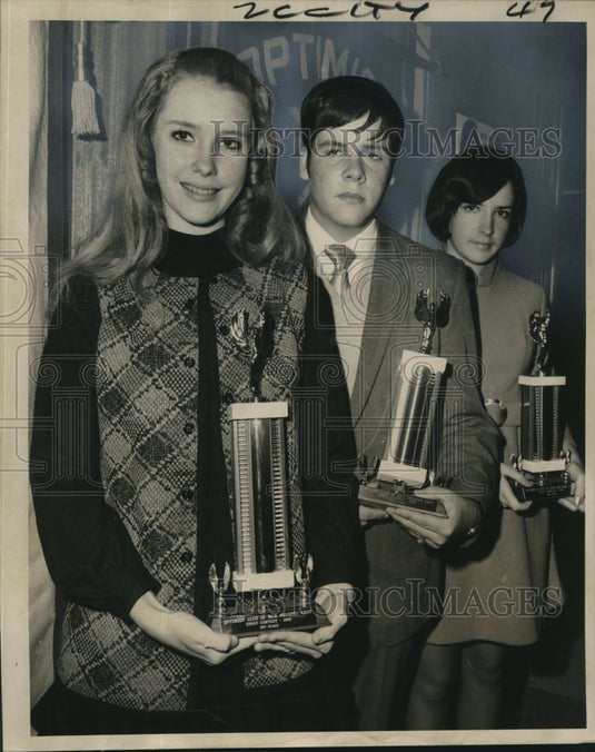 1969 Press Photo Jack Glover and winners of Optimist Club essay contest