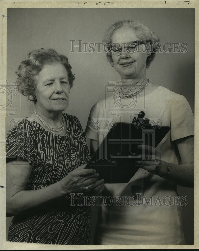 1969 Press Photo American Association of University Women, New Orleans meeting