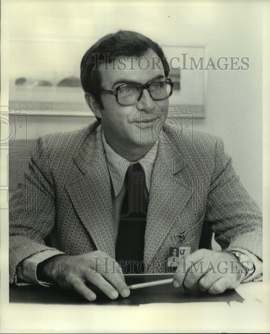 1976 Press Photo Neal Gunn - nob23214