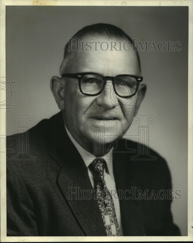 1959 Press Photo Everett (Pat) Halligan, War 10 at State Central Committee
