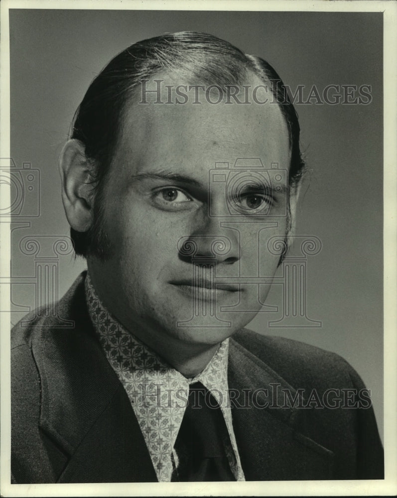 1972 Press Photo Mike Hammer - nob23453