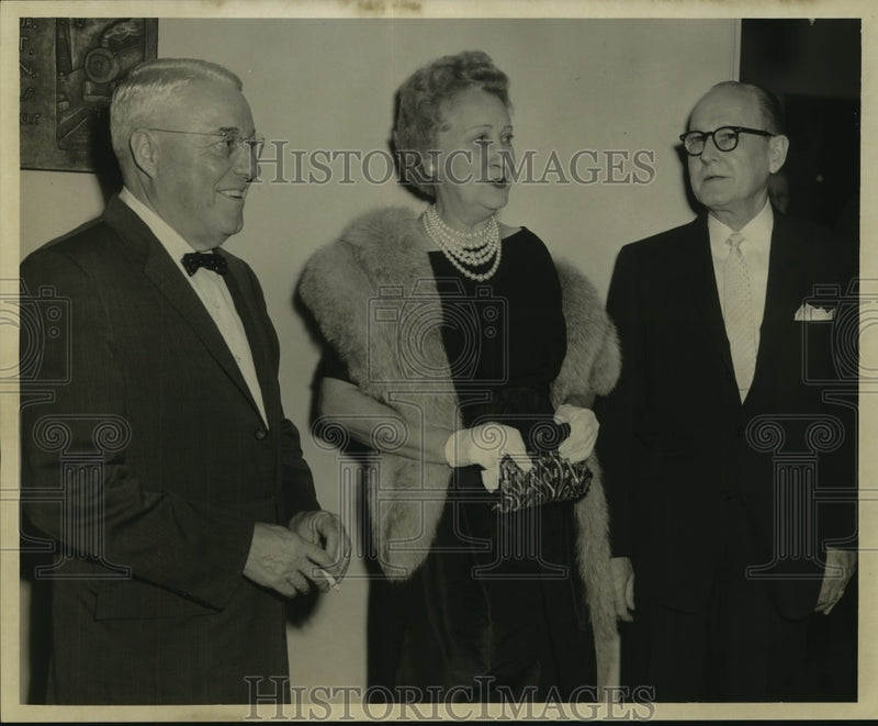 Load image into Gallery viewer, 1959 Press Photo Judge and Mrs. Walter Hammond and Mr. John B. Church.
