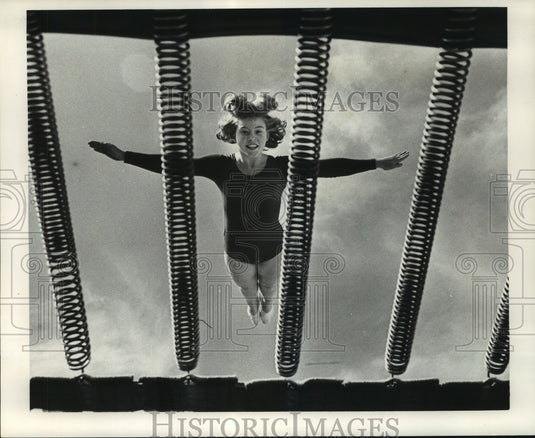 1964 Press Photo Judy Willis on trampoline - nob24335- Historic Images