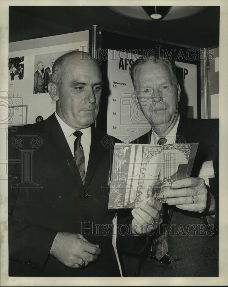 Load image into Gallery viewer, 1967 Press Photo Wildlife &amp; Games Commissioners meeting at the Roosevelt Hotel
