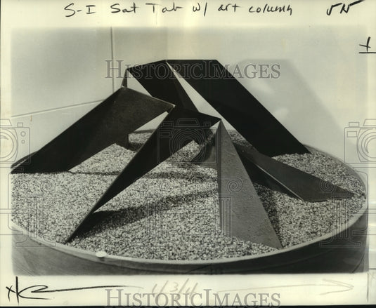 1978 Press Photo Sculpture at Ginnever's impressive show built from steel - Historic Images