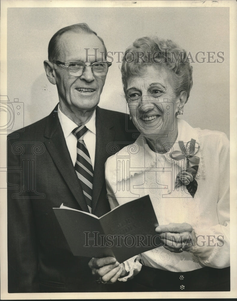 1974 Press Photo Mr. and Mrs. Walter L. Hayden's 50th Wedding Anniversary - Historic Images