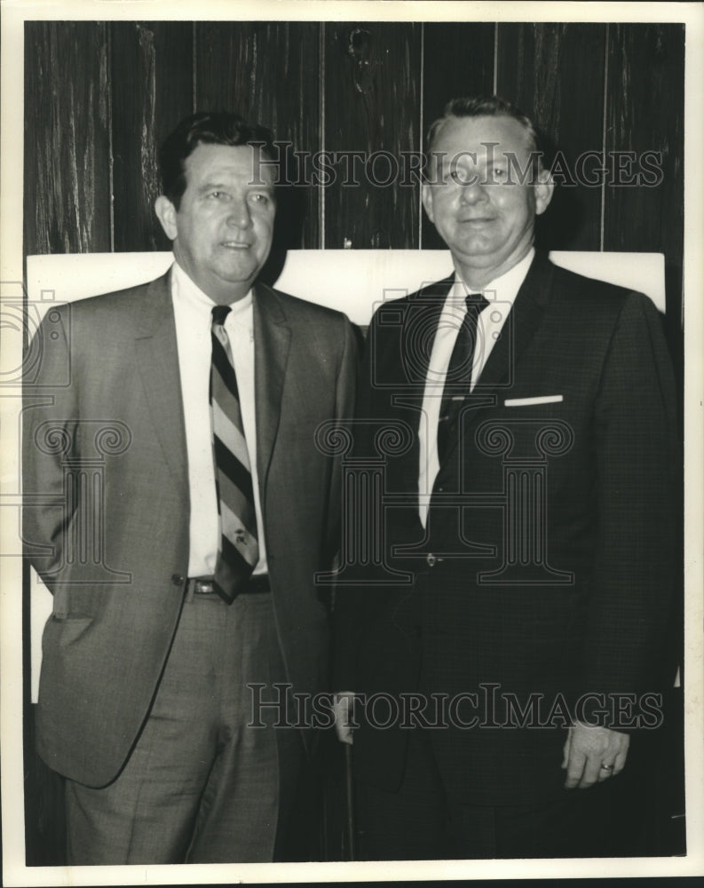 1964 Press Photo George W. Healy Jr. and Homer L. Hist- Historic Images