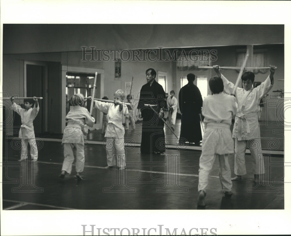 1966 Press Photo Martial Arts class at Hayashi Sports Clinic - nob28146- Historic Images