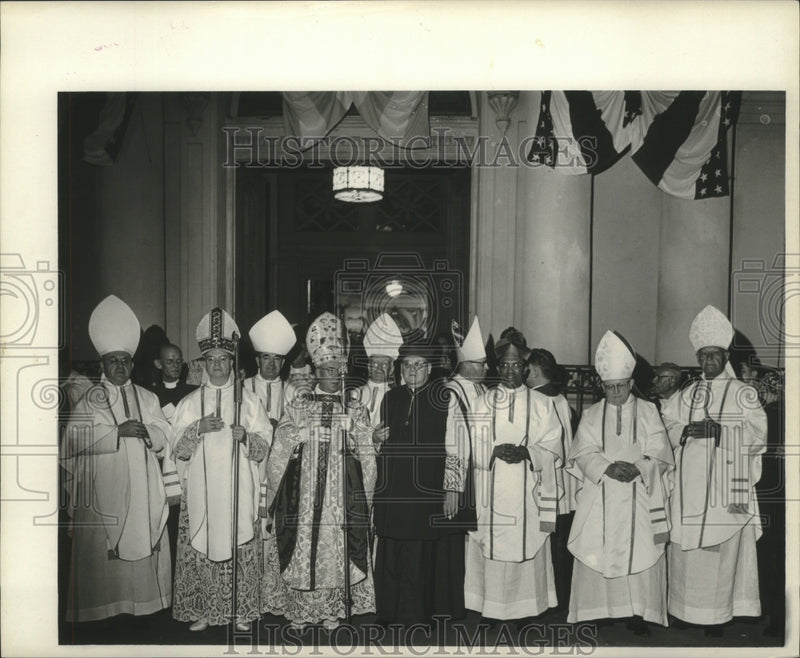 Load image into Gallery viewer, 1966 Press Photo Archbishop Philip M. Hannan - nob28513
