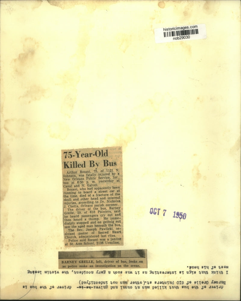 1950 Press Photo Barney Grelle driver of the bus, looks on as police investigate