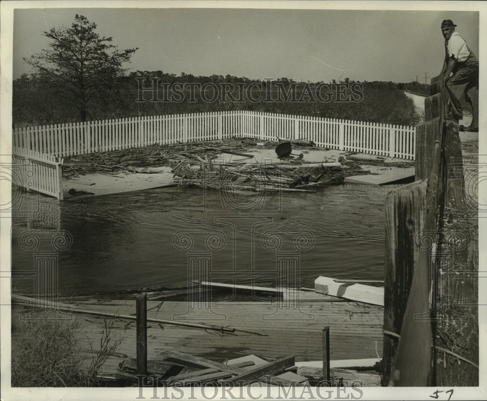 1964 Press Photo A sundeck at Madisonville carried by the winds from the storm.