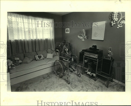 1982 Press Photo Aspiring country singer Paula Darline at home in Metairie- Historic Images