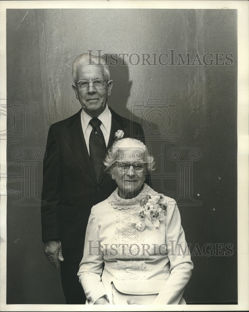 1973 Press Photo Mr. and Mrs. Henry Hauck celebrate 50th wedding anniversary