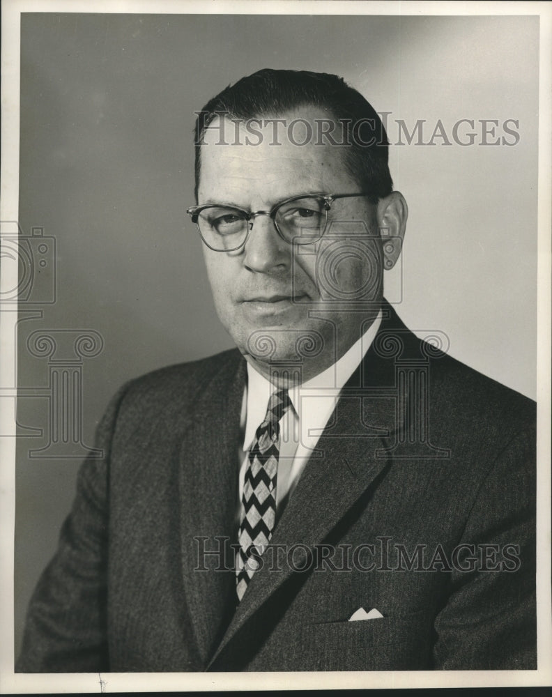 1962 Press Photo George Hansis, Jr. of Tropical Radio Telegraph Company- Historic Images