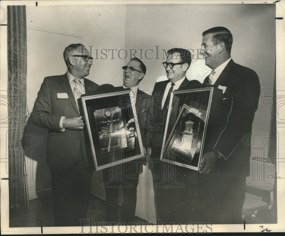 1969 Press Photo Recipients of special awards at a realtors&#39; annual luncheon- Historic Images