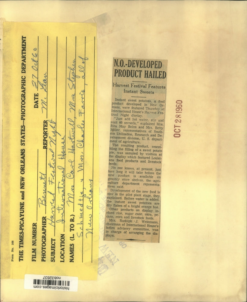 1960 Press Photo Attendees to Harvest Festival Night at International House