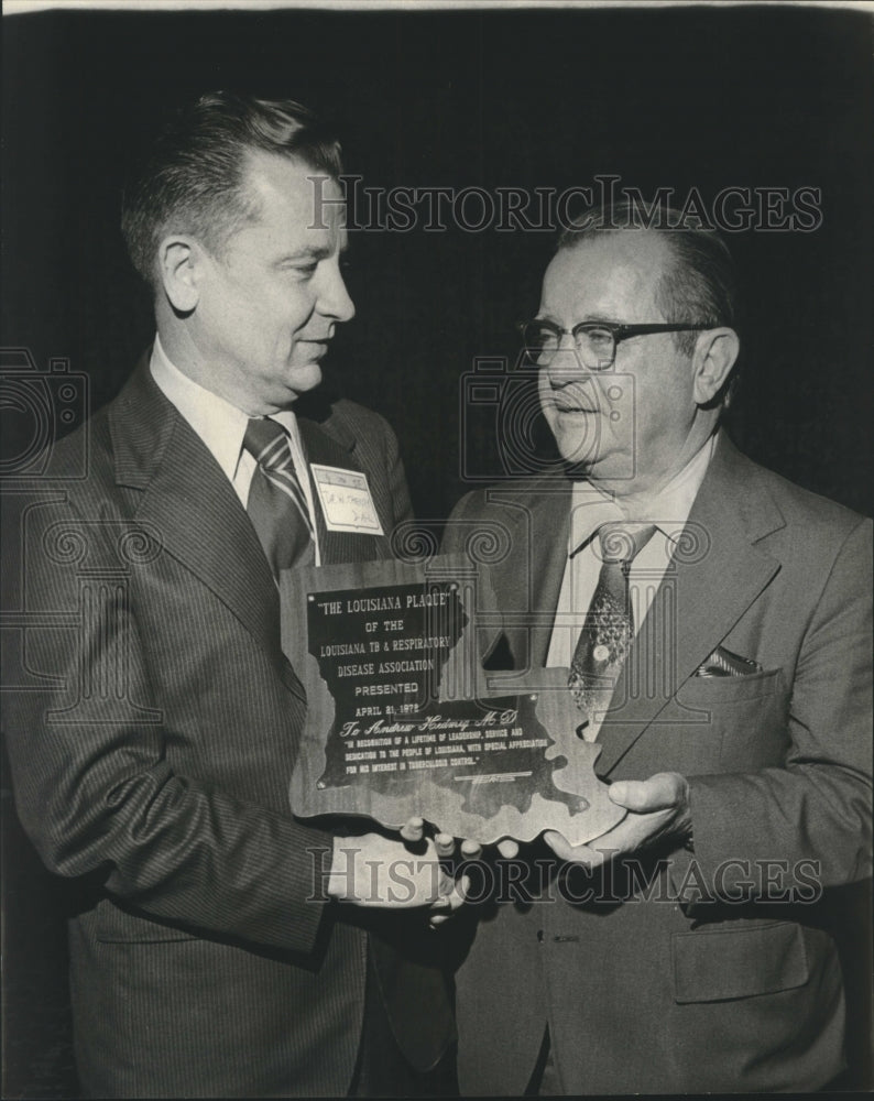 1972 Press Photo Dr. Andrew Hedmeo, receiving T.B. Association award