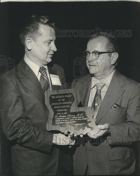1972 Press Photo Dr. Andrew Hedmeo, receiving T.B. Association award