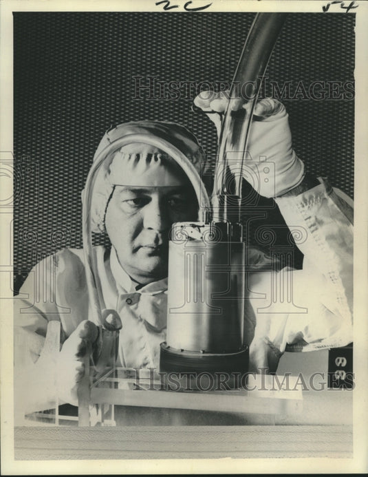 1970 Press Photo Medicine - Energy for Cardiac Assist Device - nob33721