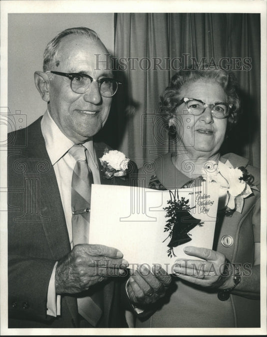 1970 Press Photo Mr. & Mrs. Louis Hebert celebrate golden wedding anniversary