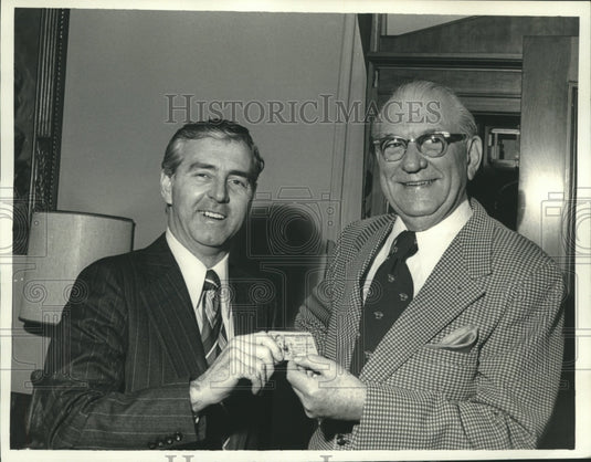 1975 Press Photo F. Edward Hebert, Circus Saints & Sinners life-time Membership - Historic Images