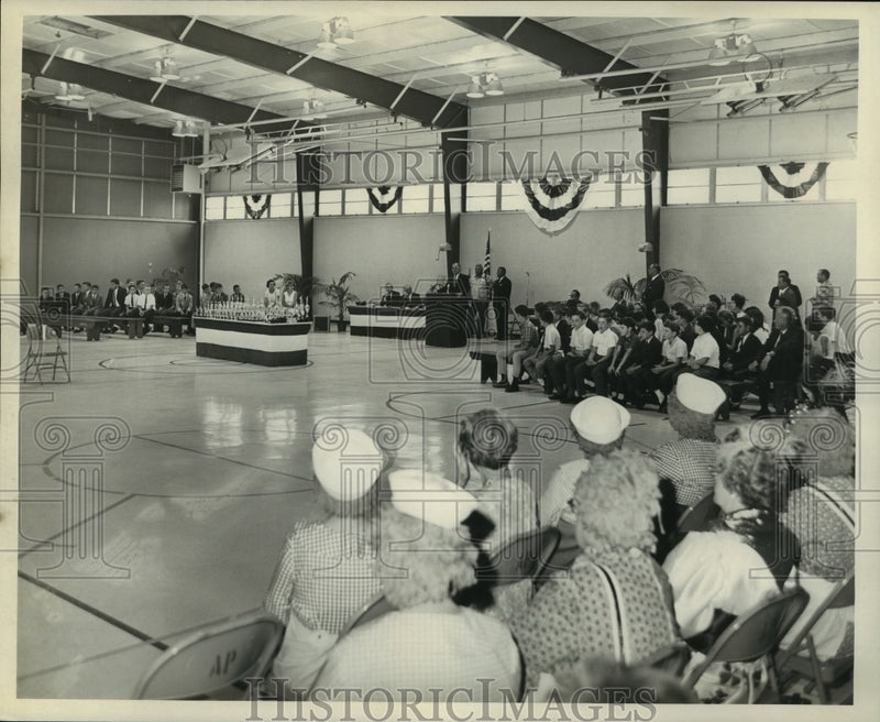 Load image into Gallery viewer, 1967 Press Photo John J. Holtgrieve Gymnasium dedication, 6716 W. Metairie
