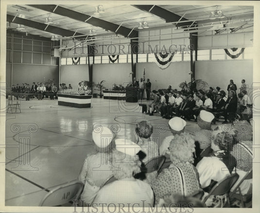 1967 Press Photo John J. Holtgrieve Gymnasium dedication, 6716 W. Metairie