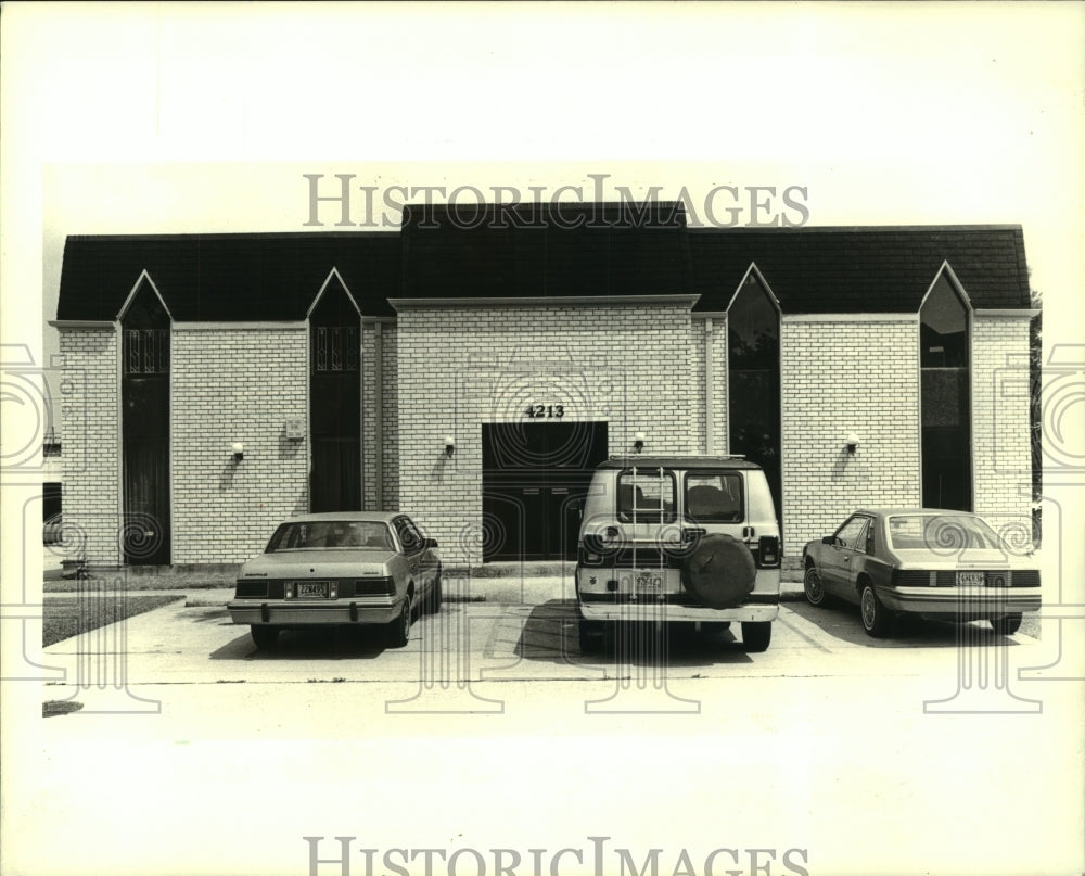 1986 Press Photo Building at 4213 Saxon Street in Metairie sold to Warren Leeds- Historic Images