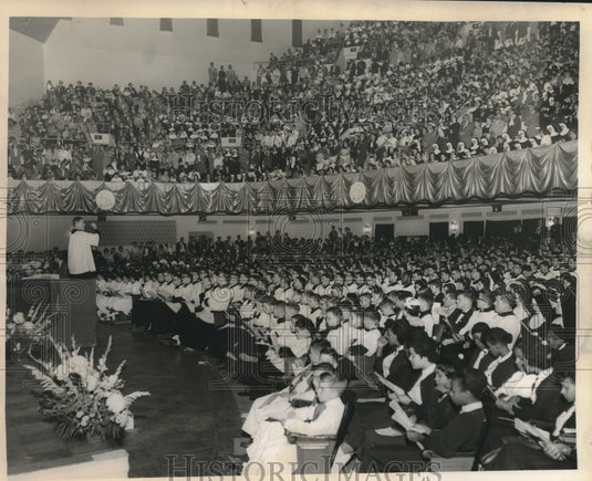 1959 Press Photo Celebration of Pontifical High Mass at Municipal Auditorium