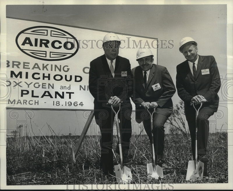 Load image into Gallery viewer, 1964 Press Photo Mayor and Businessmen Break Ground for New Plant, New Orleans
