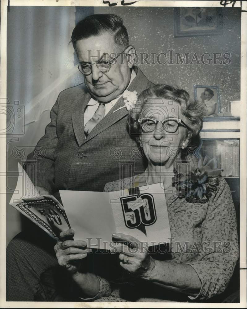 Load image into Gallery viewer, 1961 Press Photo 50th Wedding Anniversary of Mr. &amp; Mrs. H. Bernard Horstmann
