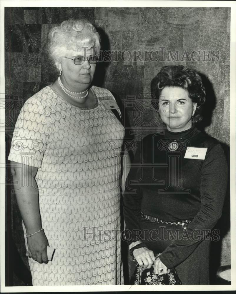 1973 Press Photo Grace Horst &amp; June Myers of Killark Electric Manufacturing Co.