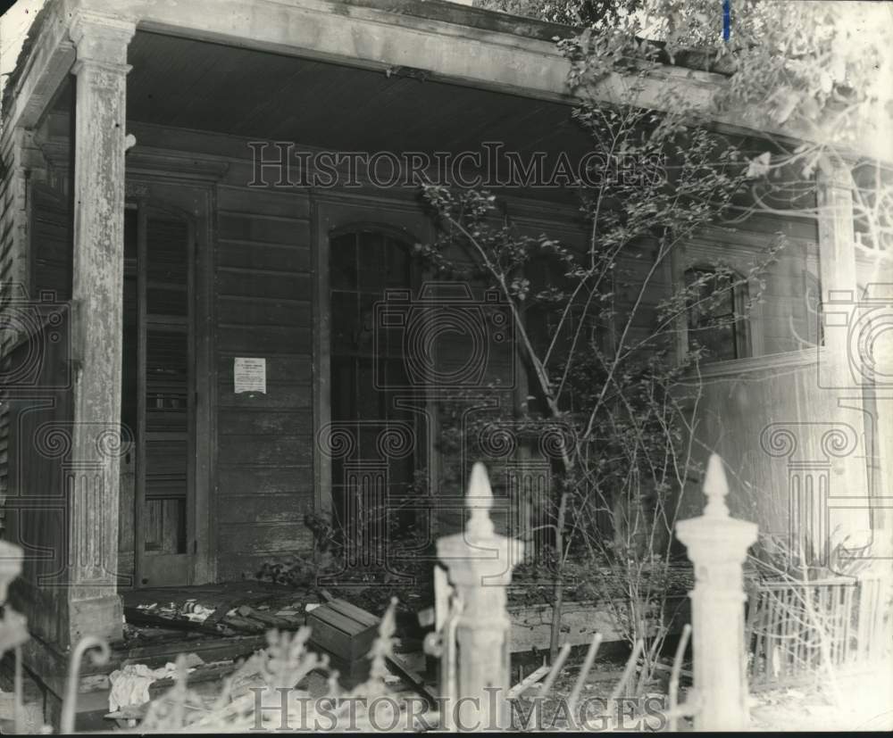 1969 Press Photo Condemned house located at 1427 Terpsichore - nob38718