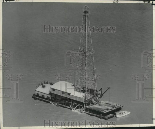 1952 Press Photo Aerial view of Sunoco Barge Number 2 on location at work.