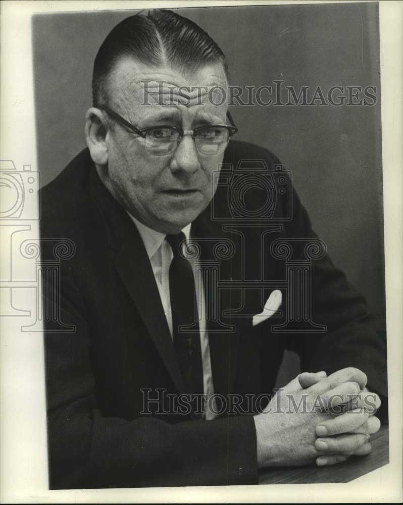 1961 Press Photo John A. Hunter at desk as Dean of Students Services- Historic Images