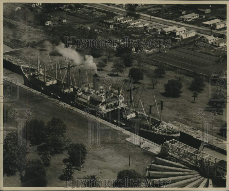 Load image into Gallery viewer, 1952 Press Photo Isthmian Lines at entrance to the Industrial Canal, New Orleans
