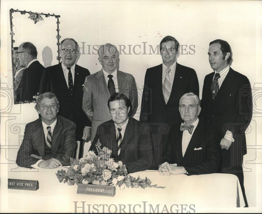 1973 Press Photo Elected Officers of International House for 1974- Historic Images