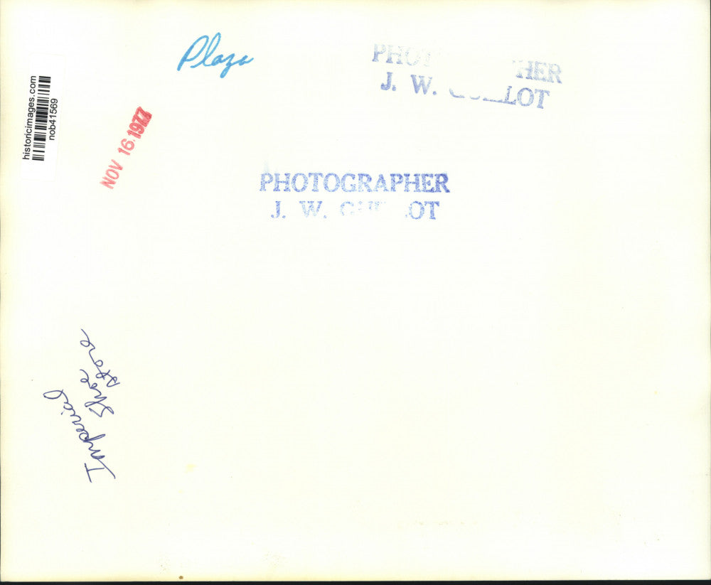 1977 Press Photo Imperial Shoe Store in The Plaza - nob41569