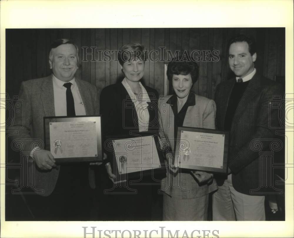 1990 Press Photo Jefferson Parish School Board&#39;s, Board Awards Meeting